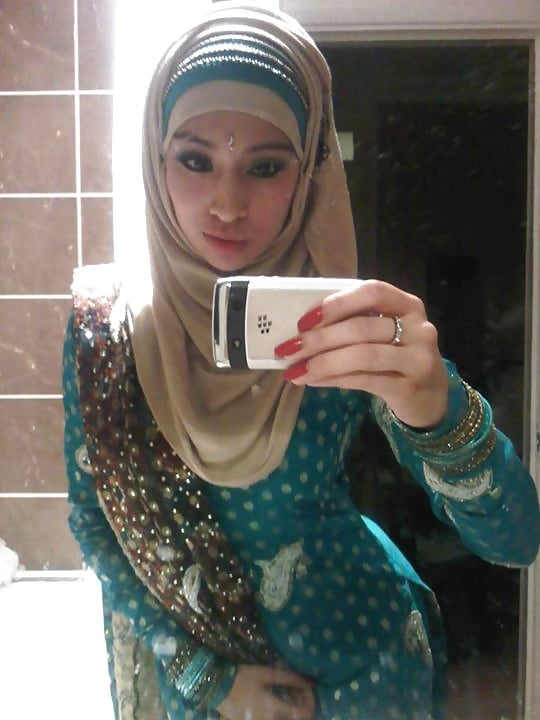 UPDATED Clothed Hijabi Indian Paki Arab Teens UK Bengali adult photos