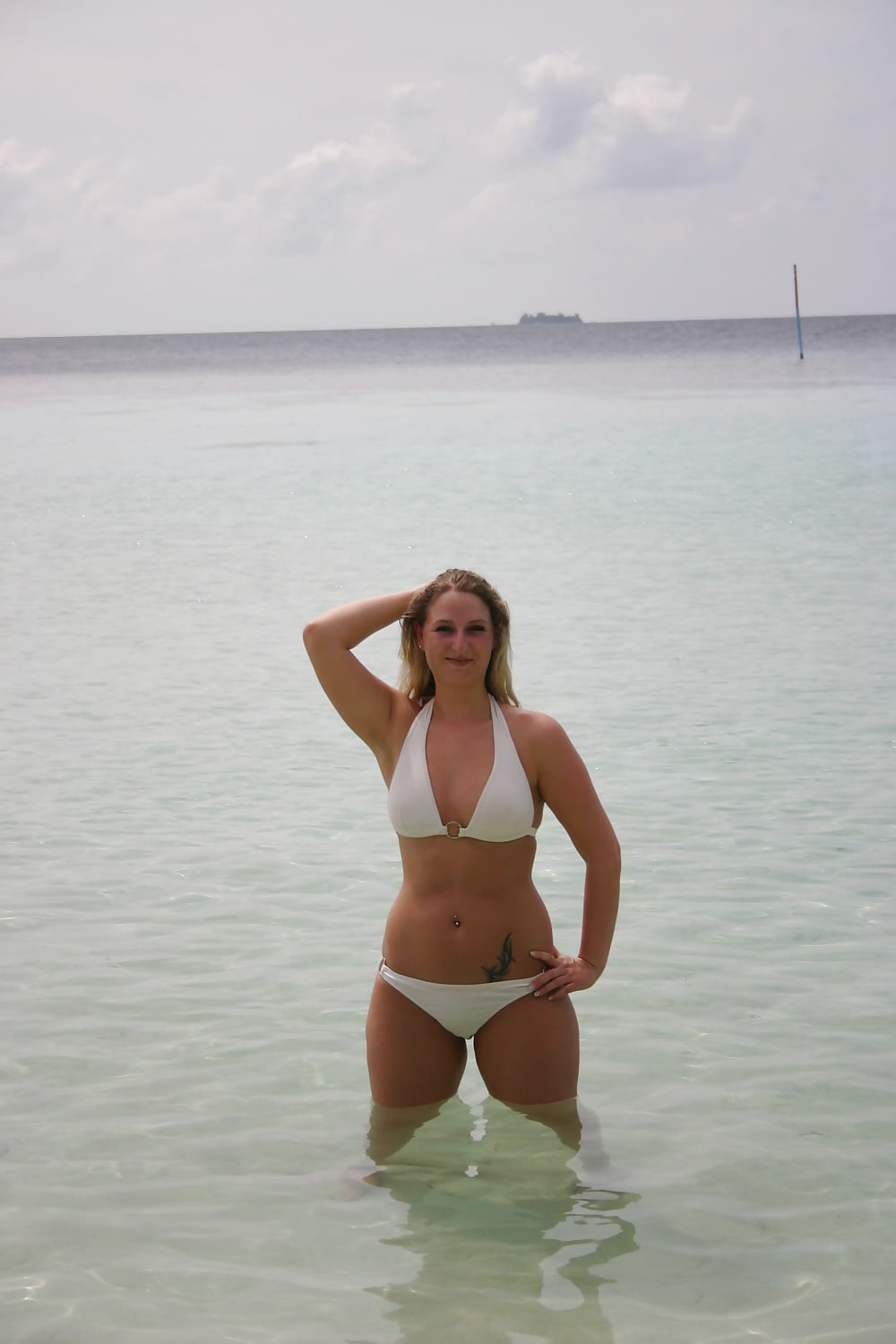 Blond Ex Girlfriend adult photos