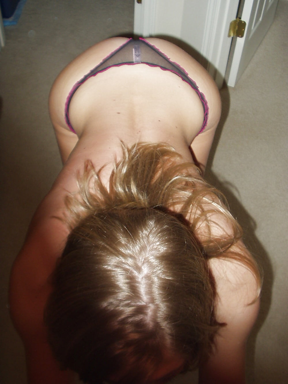 amateur blonde adult photos