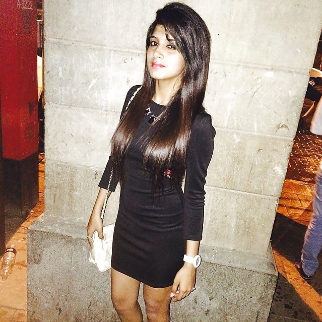 HOT and SEXY INDIAN BABES adult photos