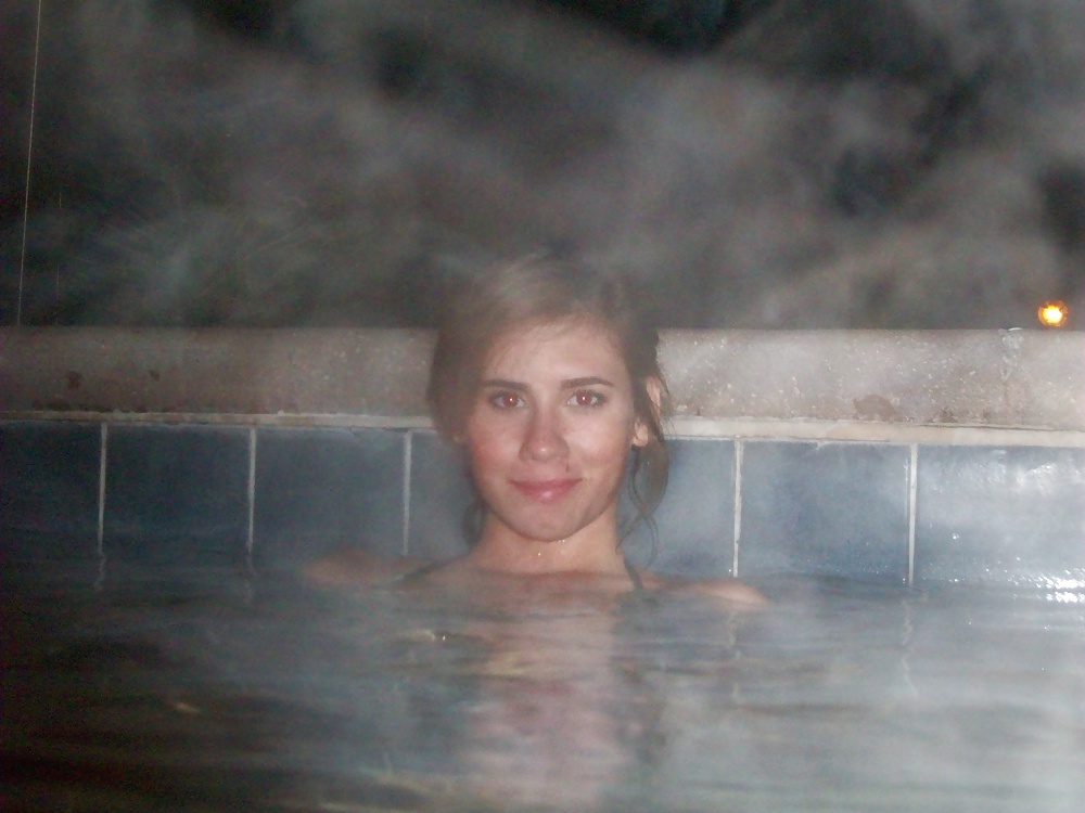 Chloe Lamb in hot tub adult photos.
