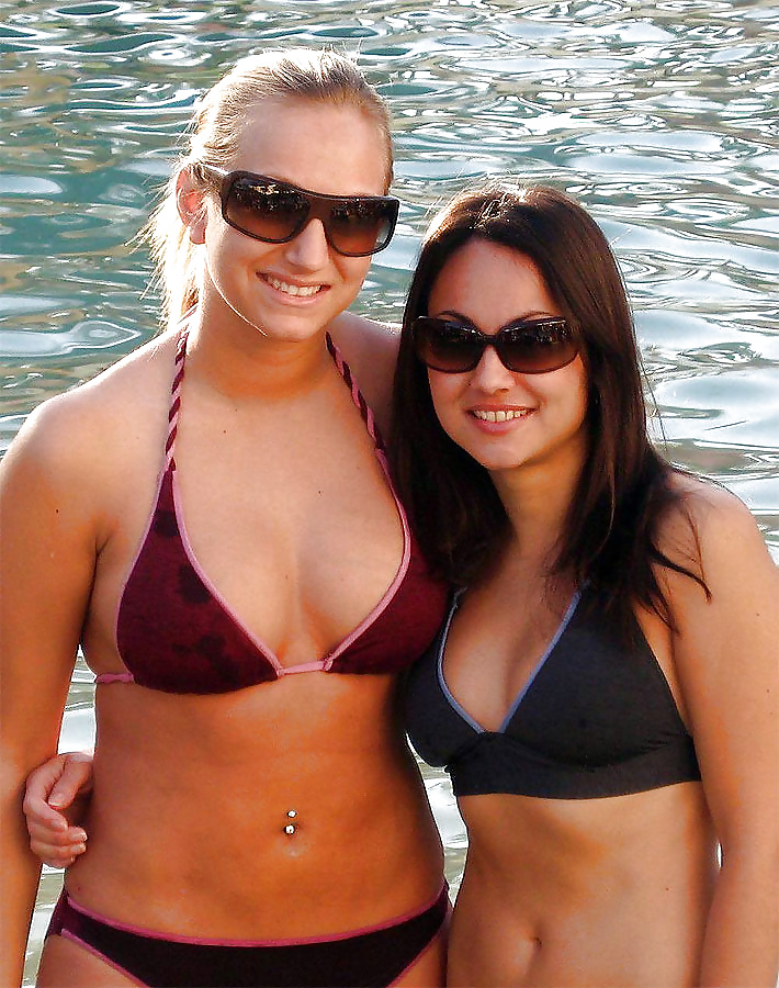 i love bikini girls--24 adult photos