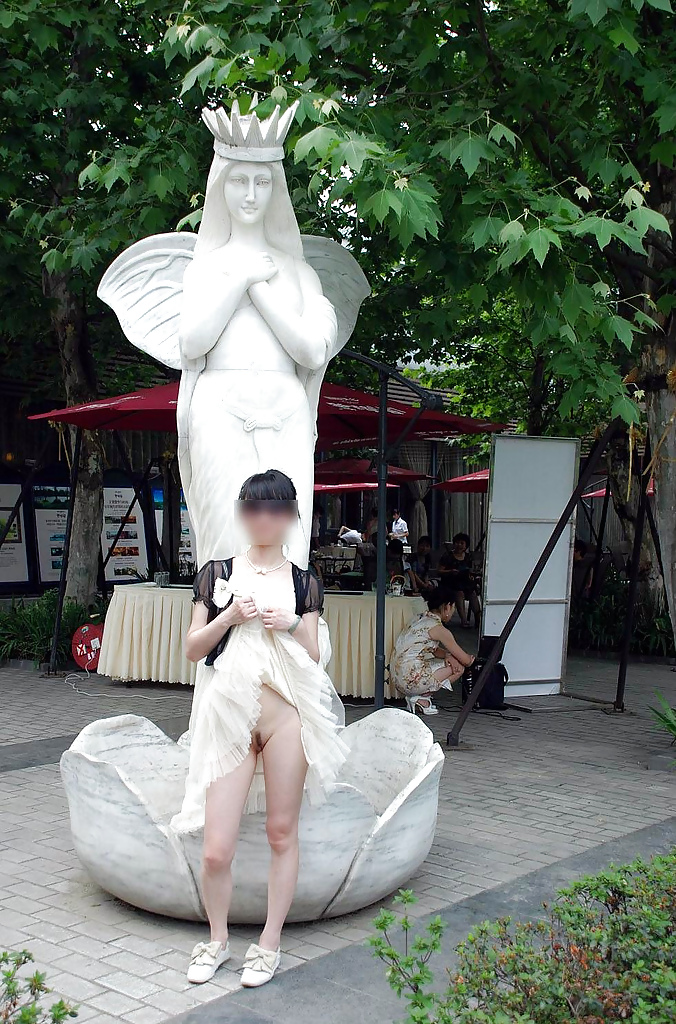 Chinese hot wife outdoor adult photos