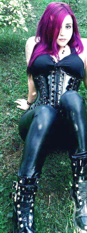 face book wifes and gf 2 adult photos