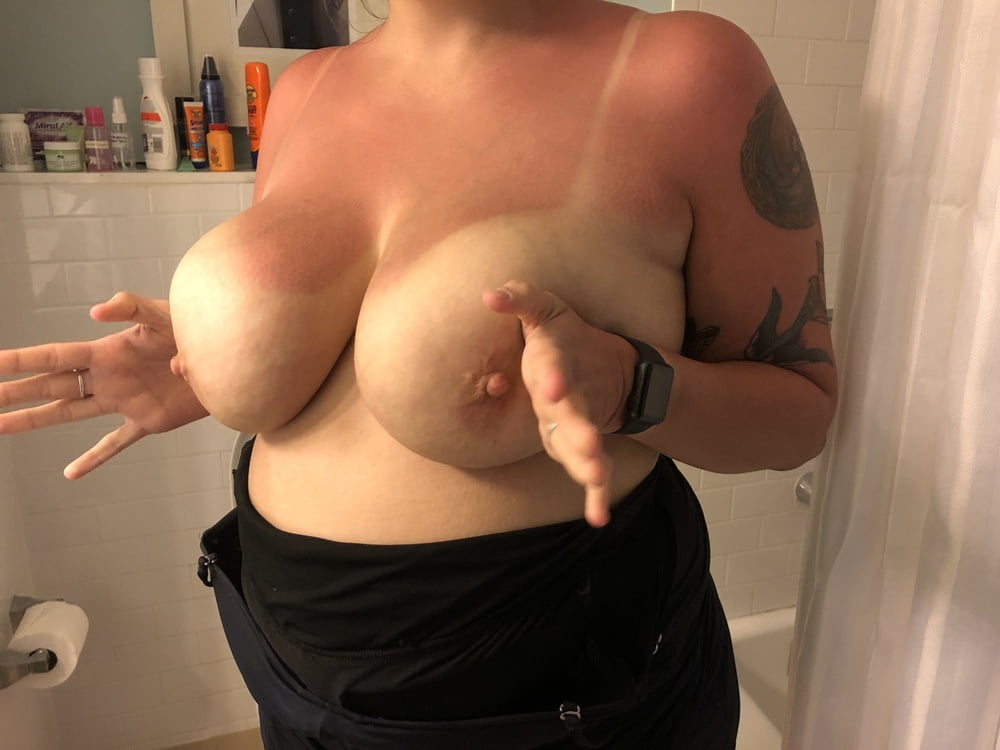 Pregnant Wife Big Tits On Vacation In Caribbean 2 Pics