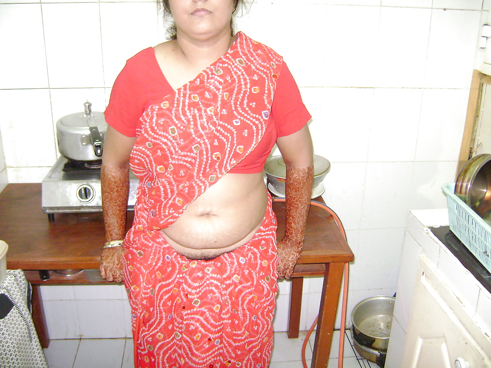 indian aunty saree striping 4 adult photos