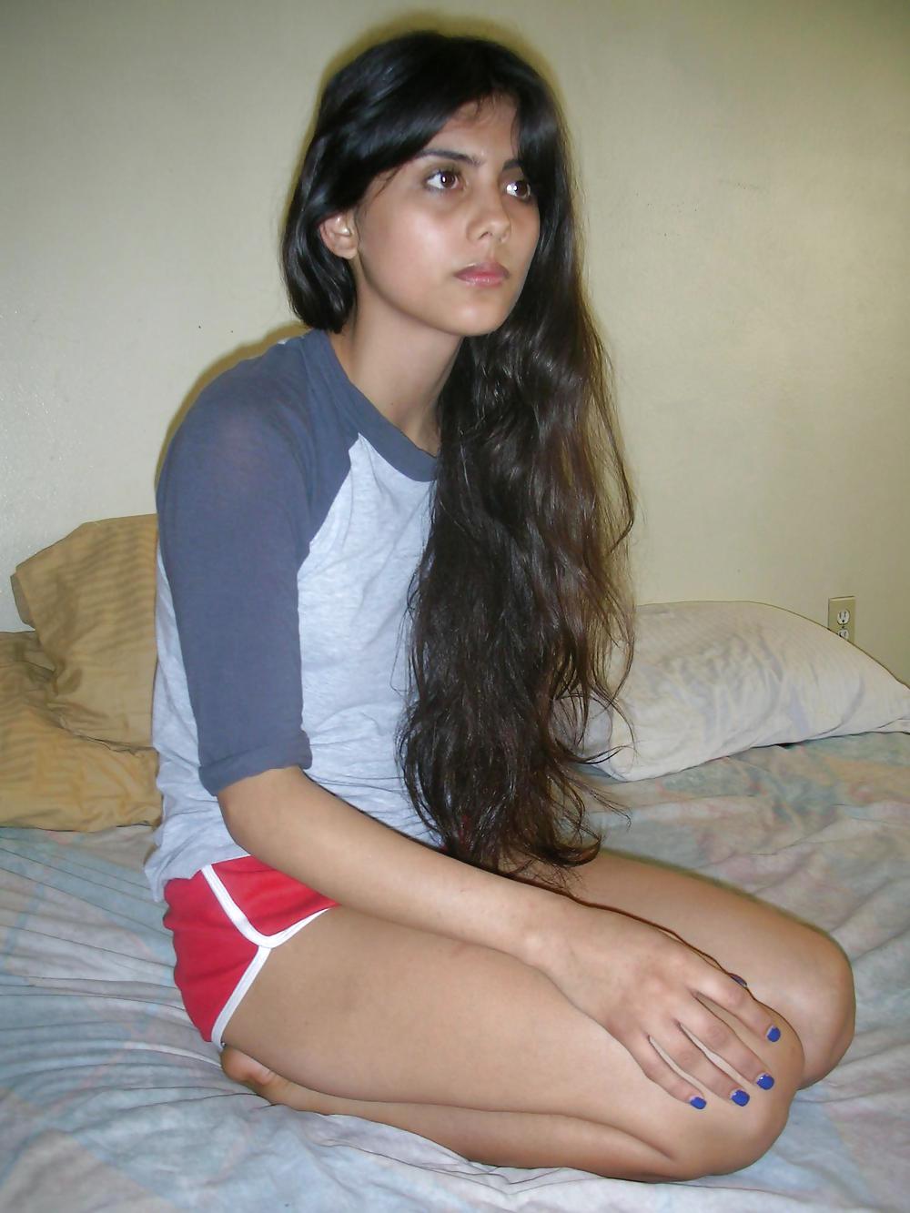 SOUTH ASIAN TEEN adult photos