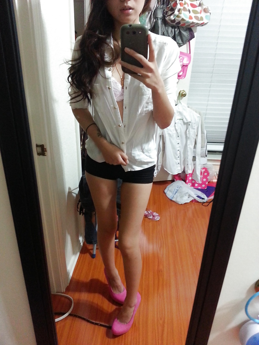 Amateurs Asian Delights 22 - Cute selfshooter adult photos