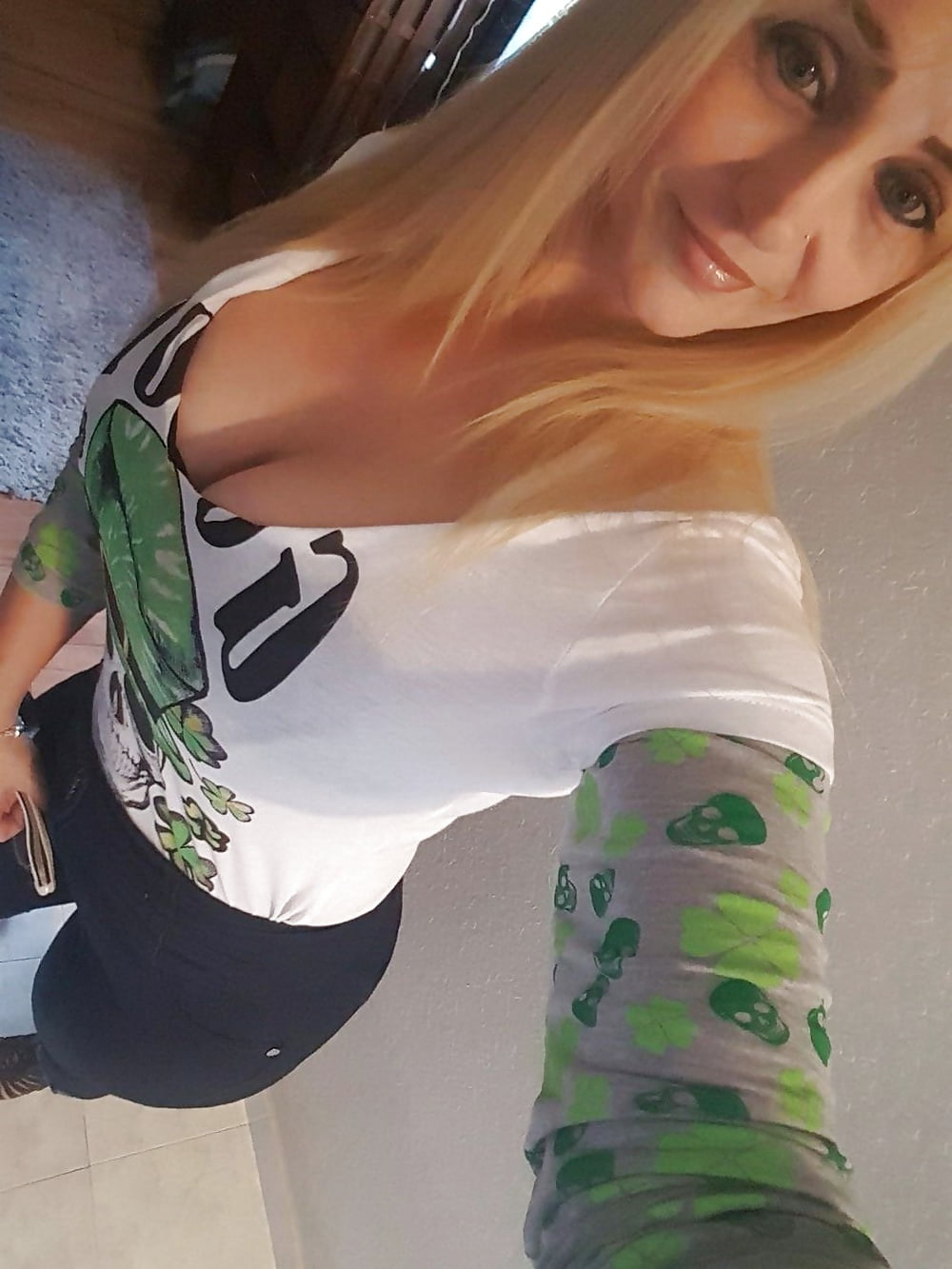 hot 214 adult photos