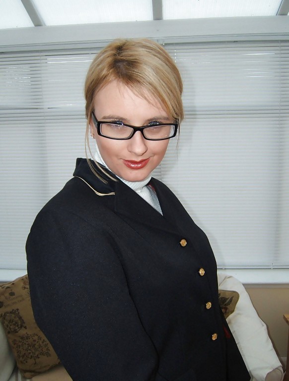 REAL GIRLS FROM AROUND THE WORLD - JOYCE adult photos