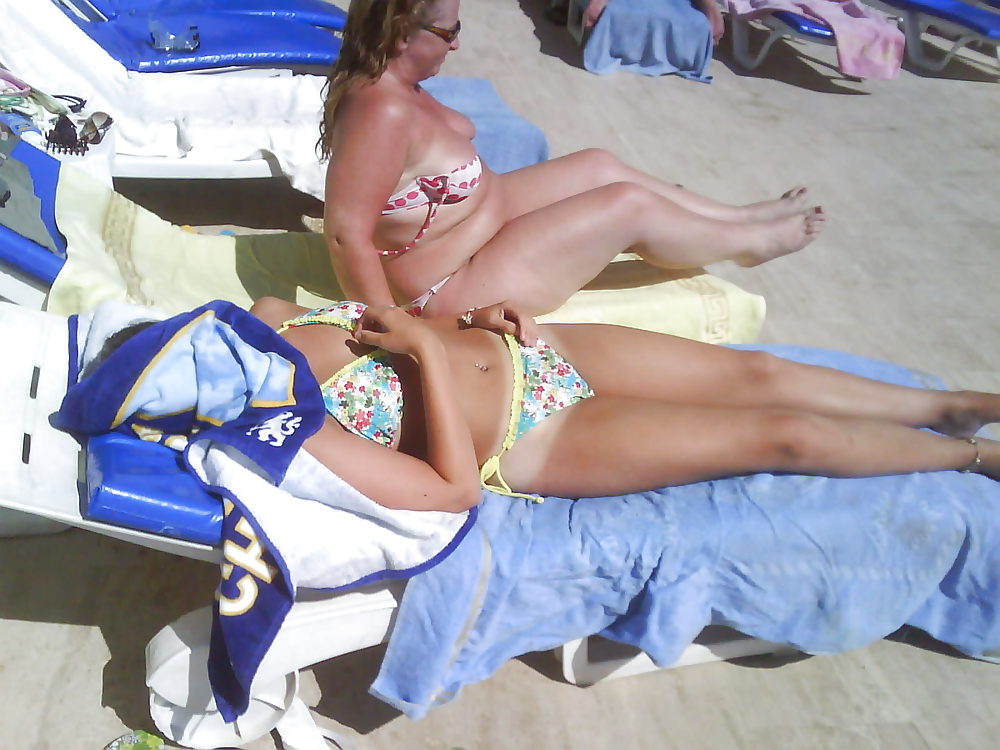 Holiday Snaps adult photos