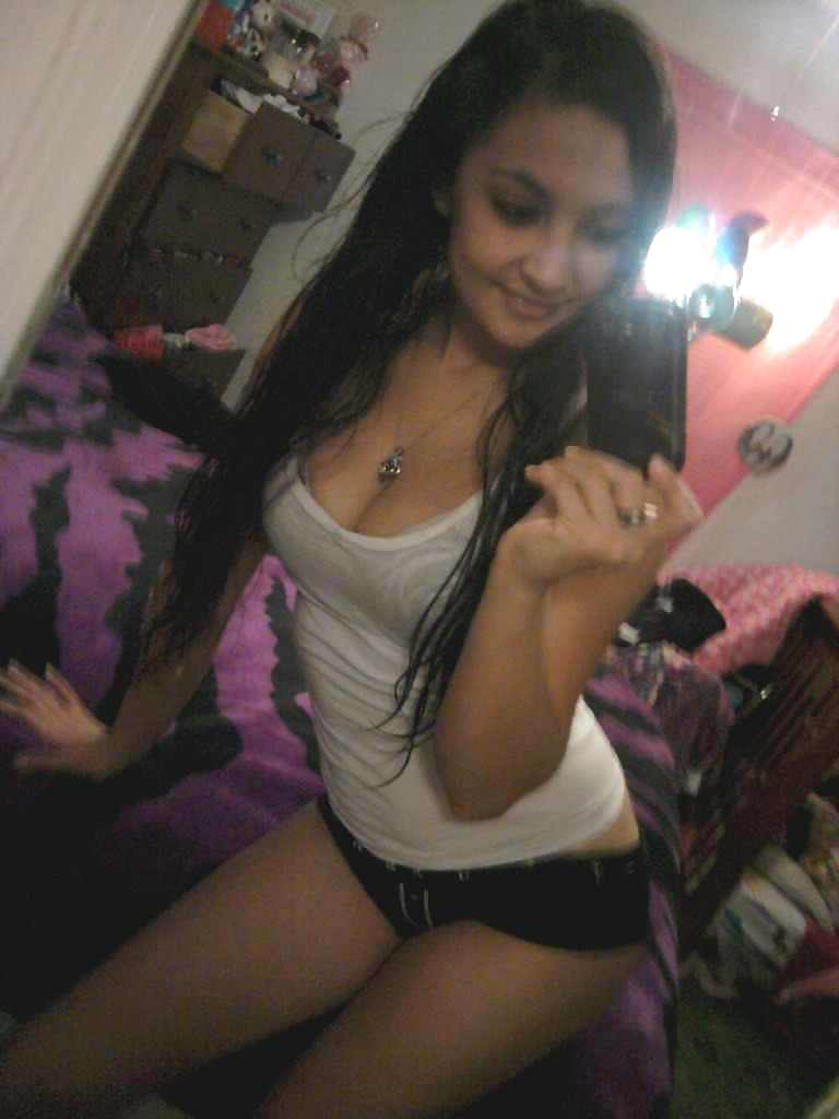 SELFSHOT TEEN adult photos