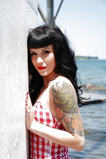 Beautiful Tattoos on Beautiful Women adult photos