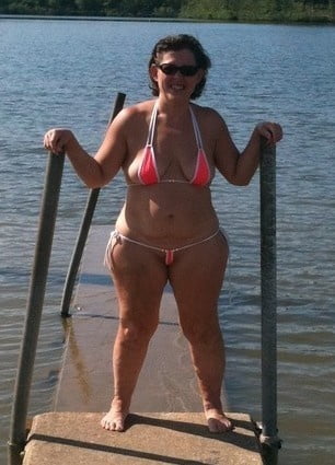 Maedchen Oma Bikini Sexorgie