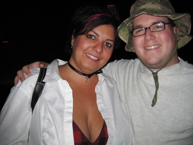 Bbw cleavage (NN) adult photos