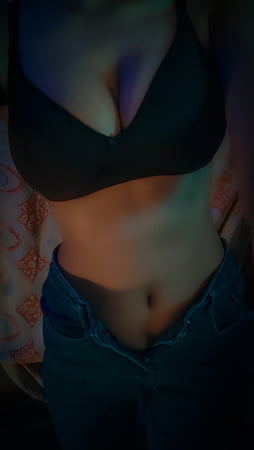 my full body is there for you to lick         