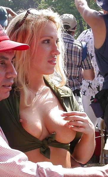 Gils of Love Parade adult photos