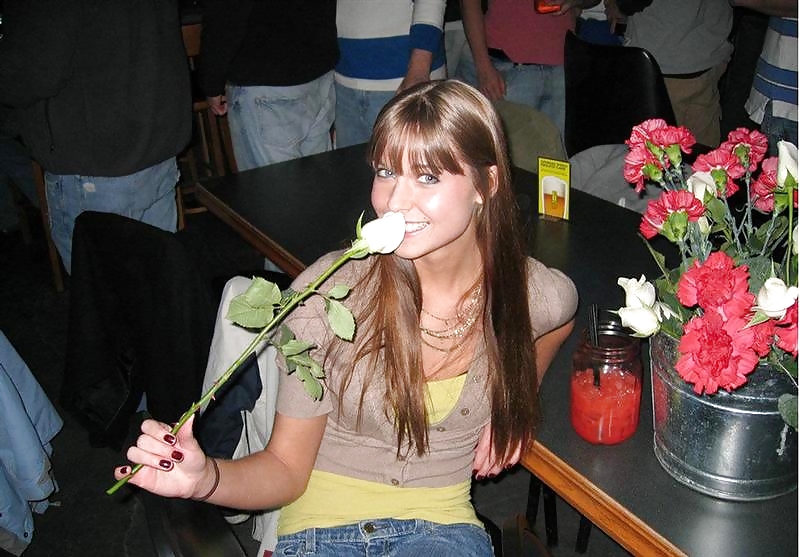 Slutty Brunette GF adult photos