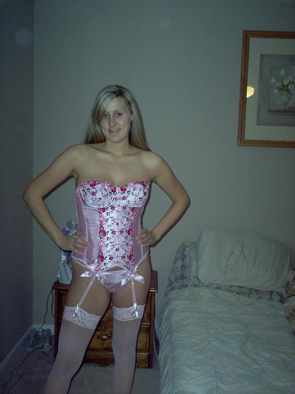 Sexy Mature Lingerie - Part 3 ! Rate And Comment! - 18 Photos 
