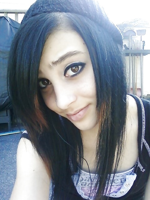 Claudia 22y adult photos