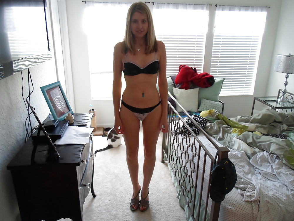 Tight mom at home adult photos