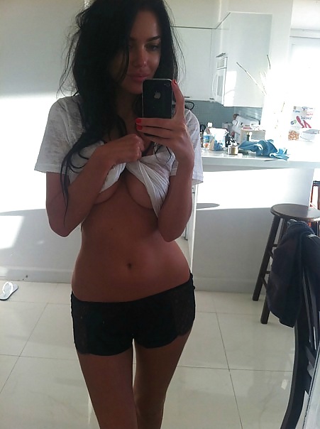 ...:::VERY HOT:::... adult photos