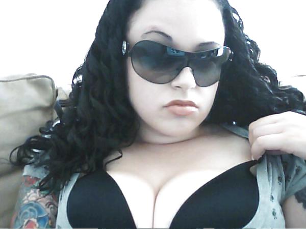 MY WHITE GIRLFRIEND ON THE SIDE adult photos