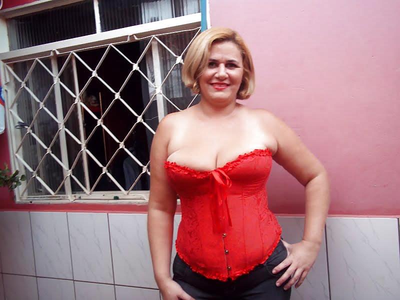 Amigas Maduras Ricas adult photos