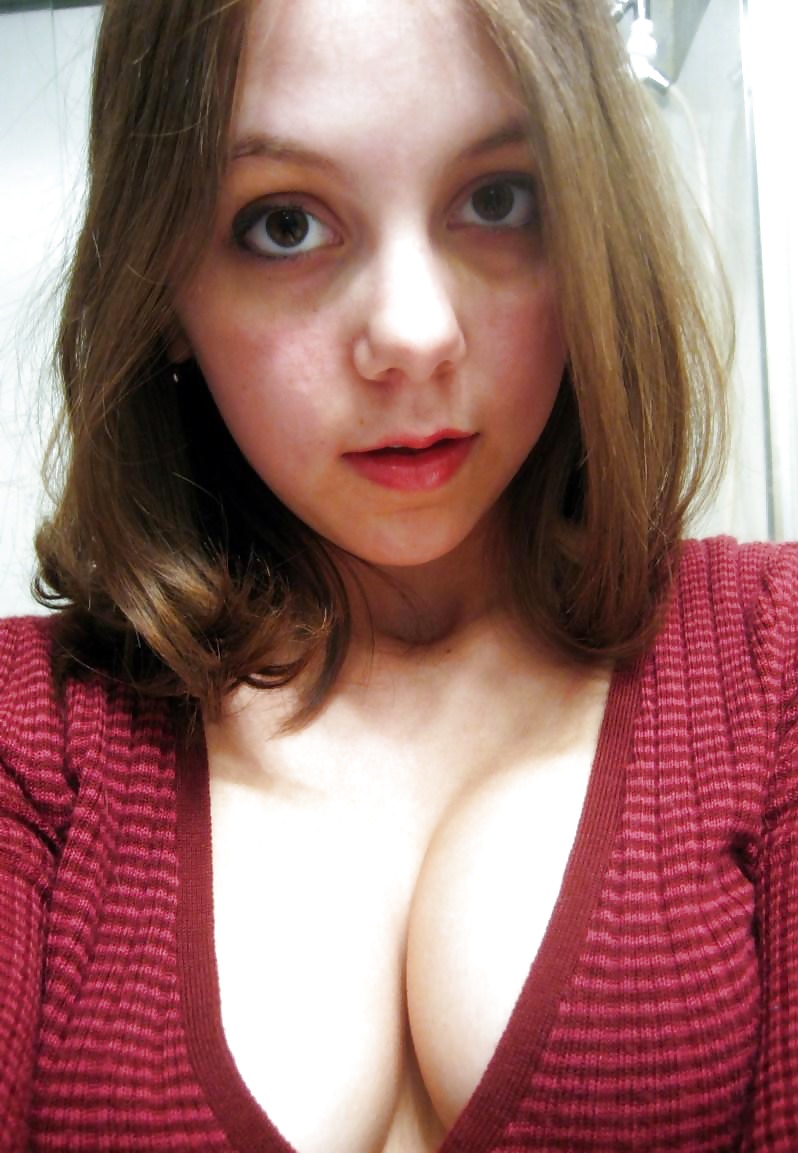 Naughty teen Megan nude selfies adult photos