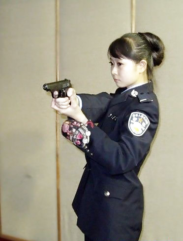 Chinese policewoman fucked by boss adult photos