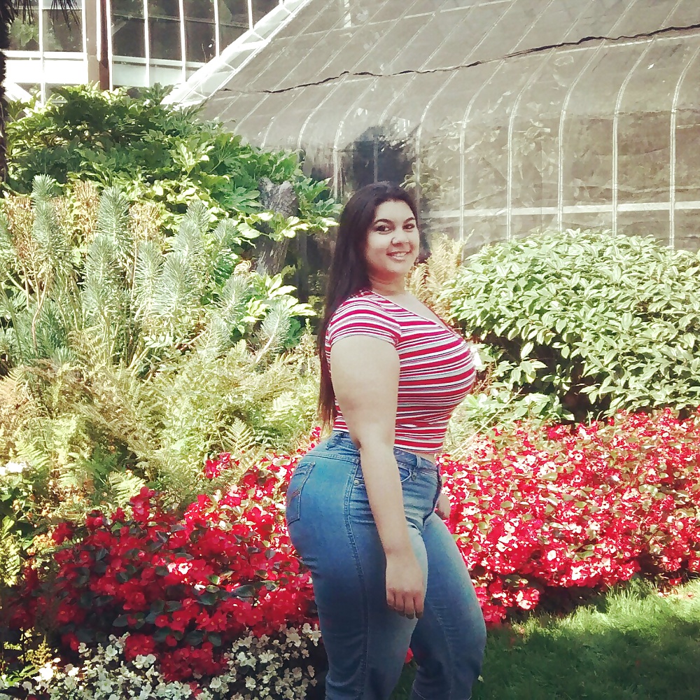 Mega Ass adult photos