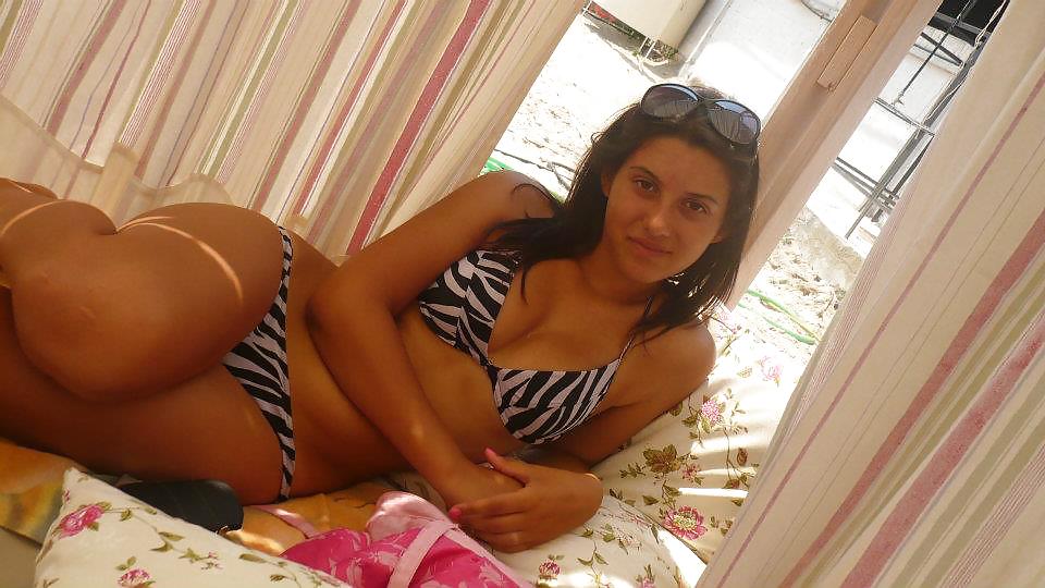 Bulgarian amateur girls tits pt.3 adult photos