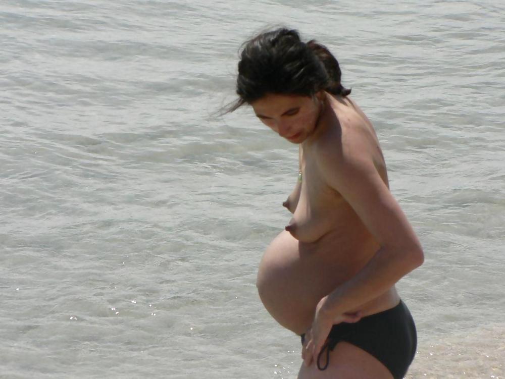 Pregnant Nude Beach