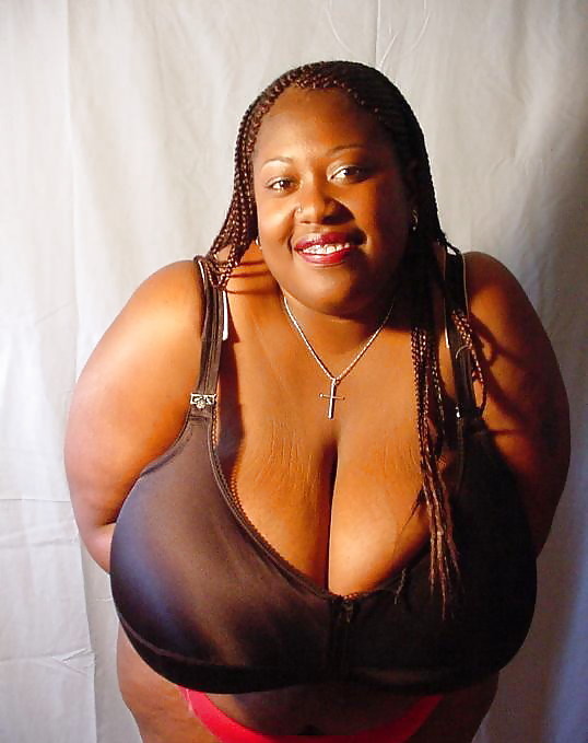 Busty Ebony Babes From SmutDates.com adult photos