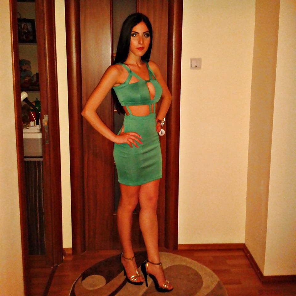 Romanian Teen Slut Roxana Ro adult photos