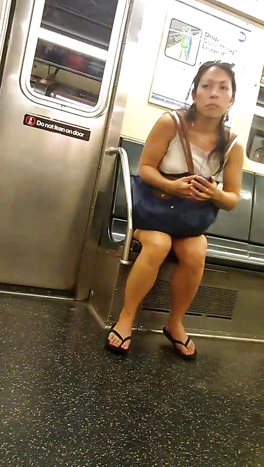 New York Subway Girls adult photos