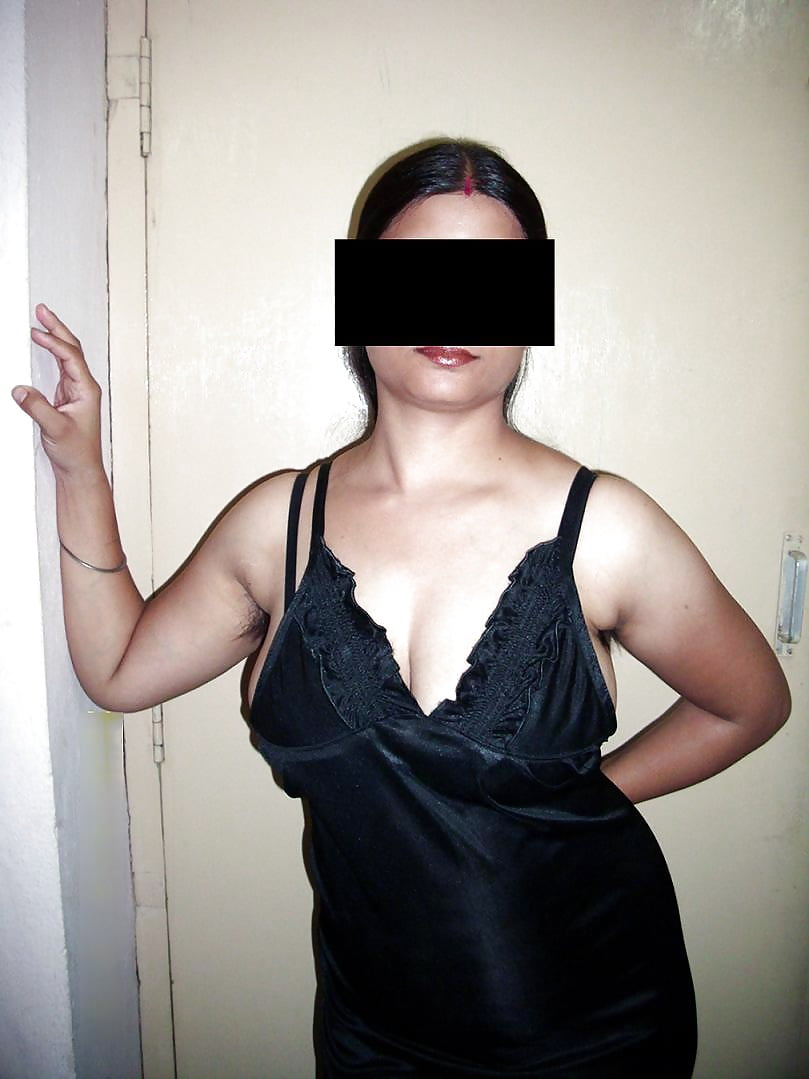 indin slut seema adult photos
