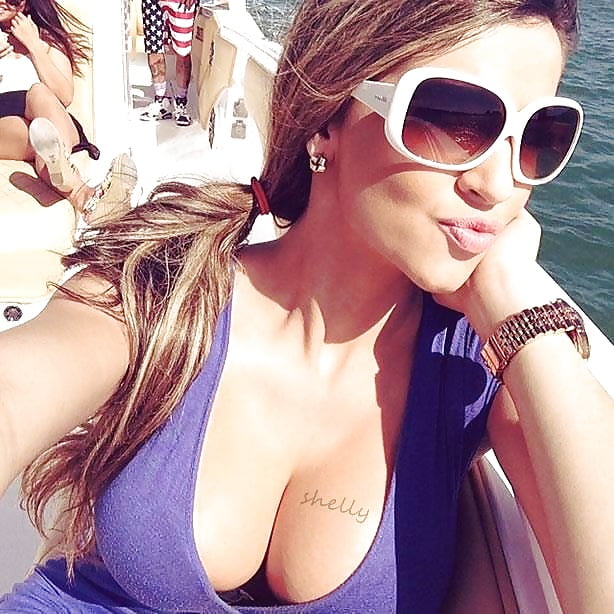 DESI INDIAN AUNTY adult photos