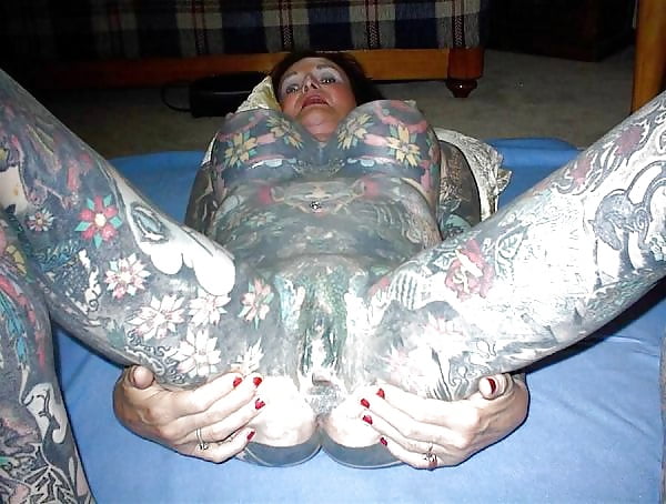 salopes soumises tatouer pour leur maitre adult photos