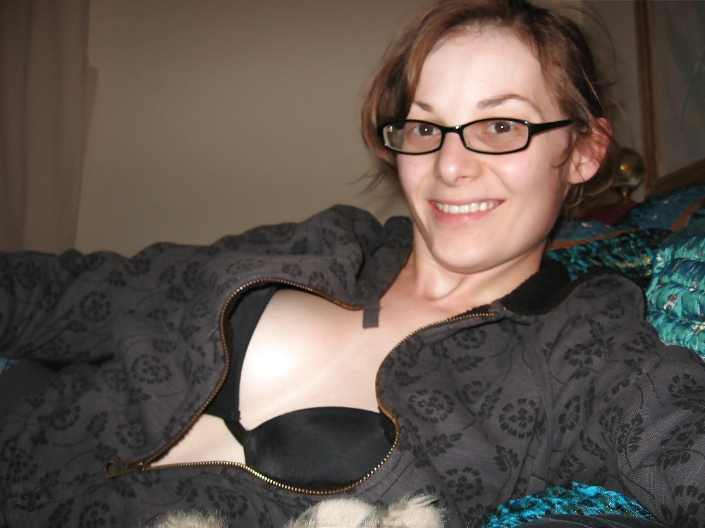 Amateur Girl #5 adult photos