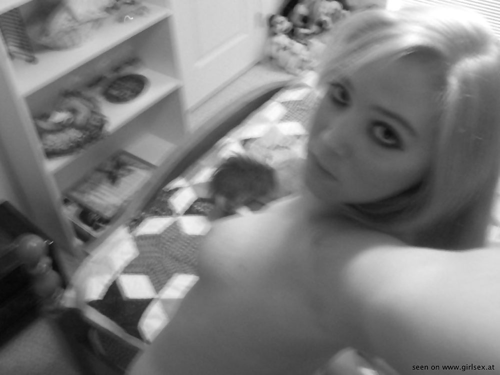 RealPics - Set 35 adult photos