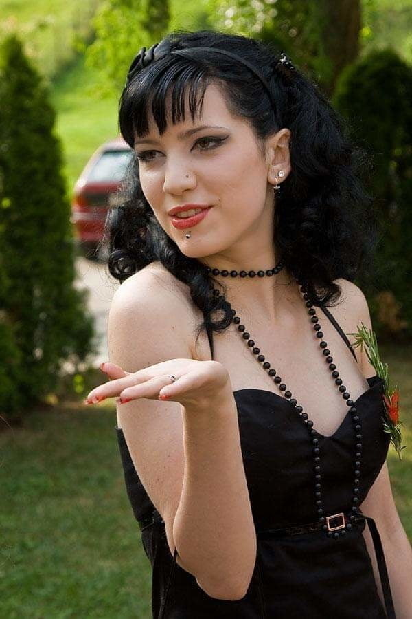 Kurve adult photos
