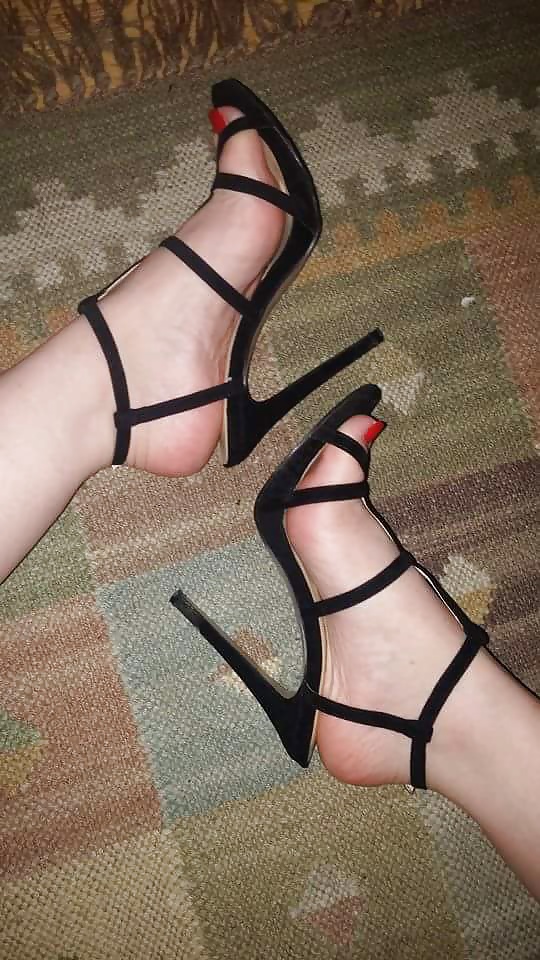 Red and Blue toes, Heels, Feet and Sexy Soles adult photos