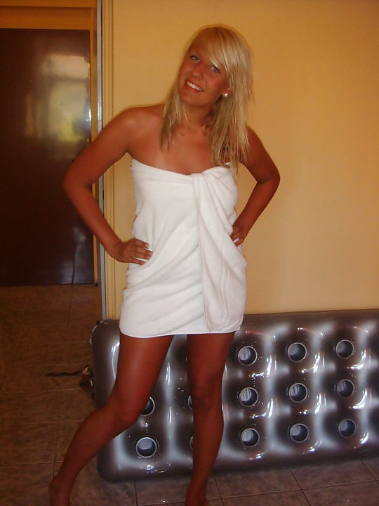 FB Girls 8 adult photos