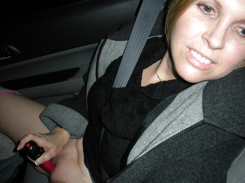 Nice 213 (girls and cars) adult photos