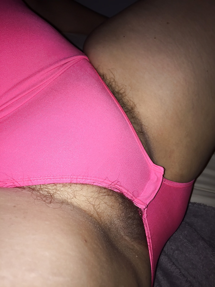 Pink Body with hairy pussy adult photos