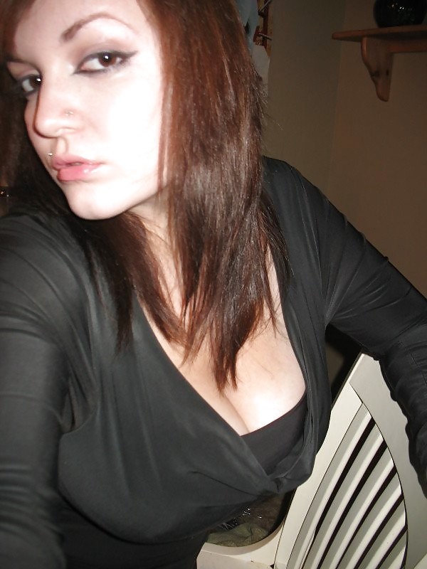 ALL AMATEUR - Here is SANDRA adult photos