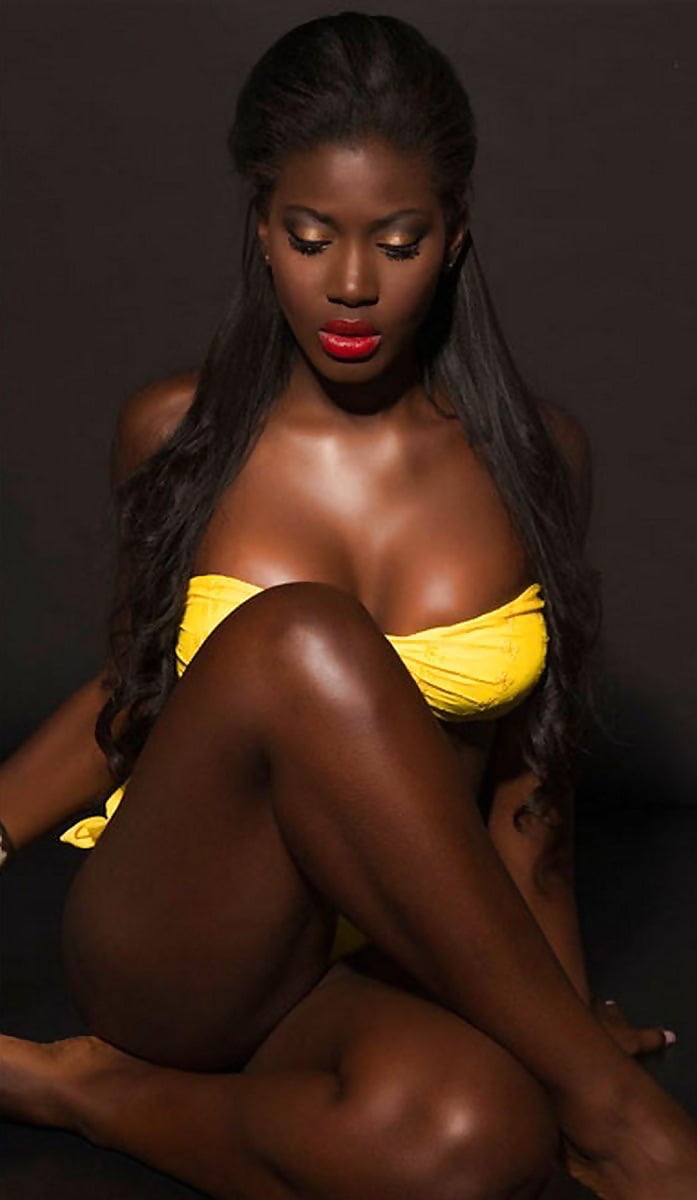 Sexy Black Women adult photos