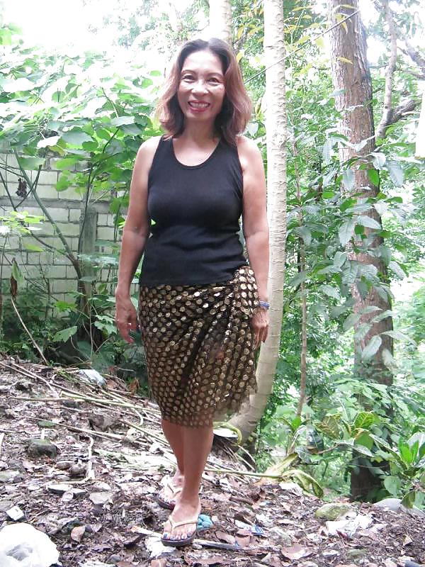 My Wrinkled Asian Filipina Girlfriend - A Real Milf! adult photos