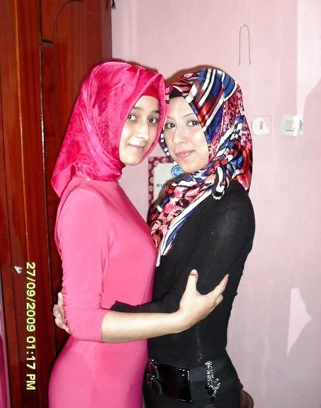 Hijab Lesbians adult photos